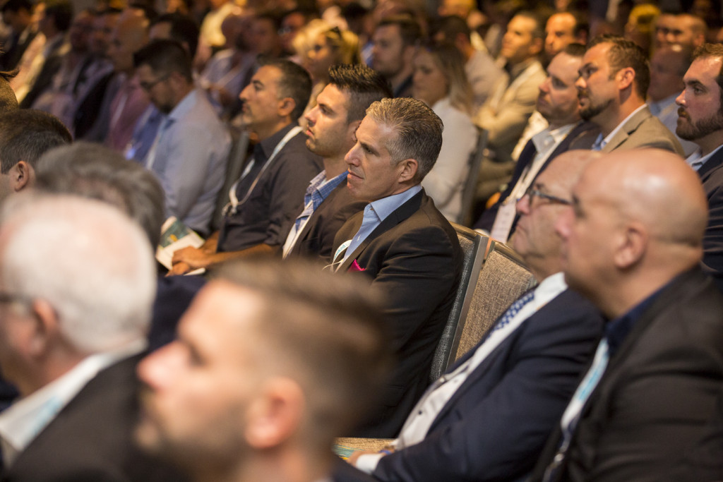 20181004_DEBANKED_WEB_112