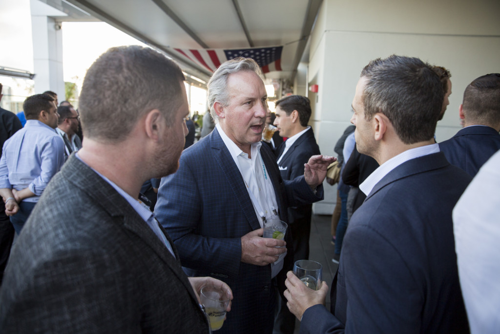 20181004_DEBANKED_WEB_202